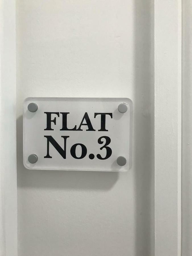 Lancaster Place Apartment